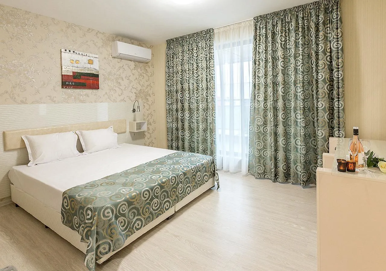 Hotel Capri Plovdiv 3*,